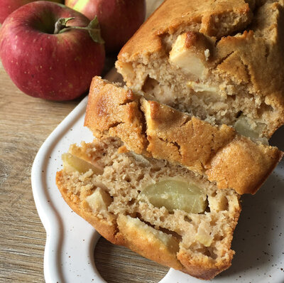 gateau-moelleux-pomme-et-cannelle-la-brigade-des-epices